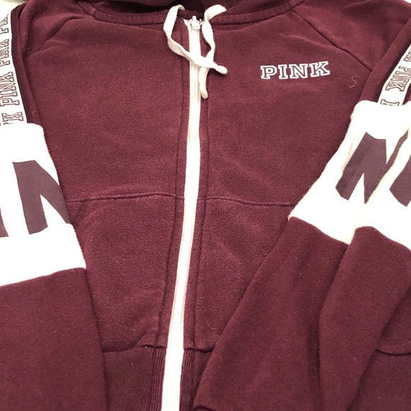 Victoria secret Hoodie, sweat pants by Nike. - Picture 4 of 14
